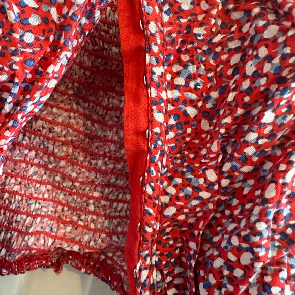 Tops - Picture 7 of 15